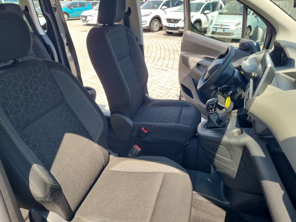 Peugeot Rifter usata a Lucca (15)