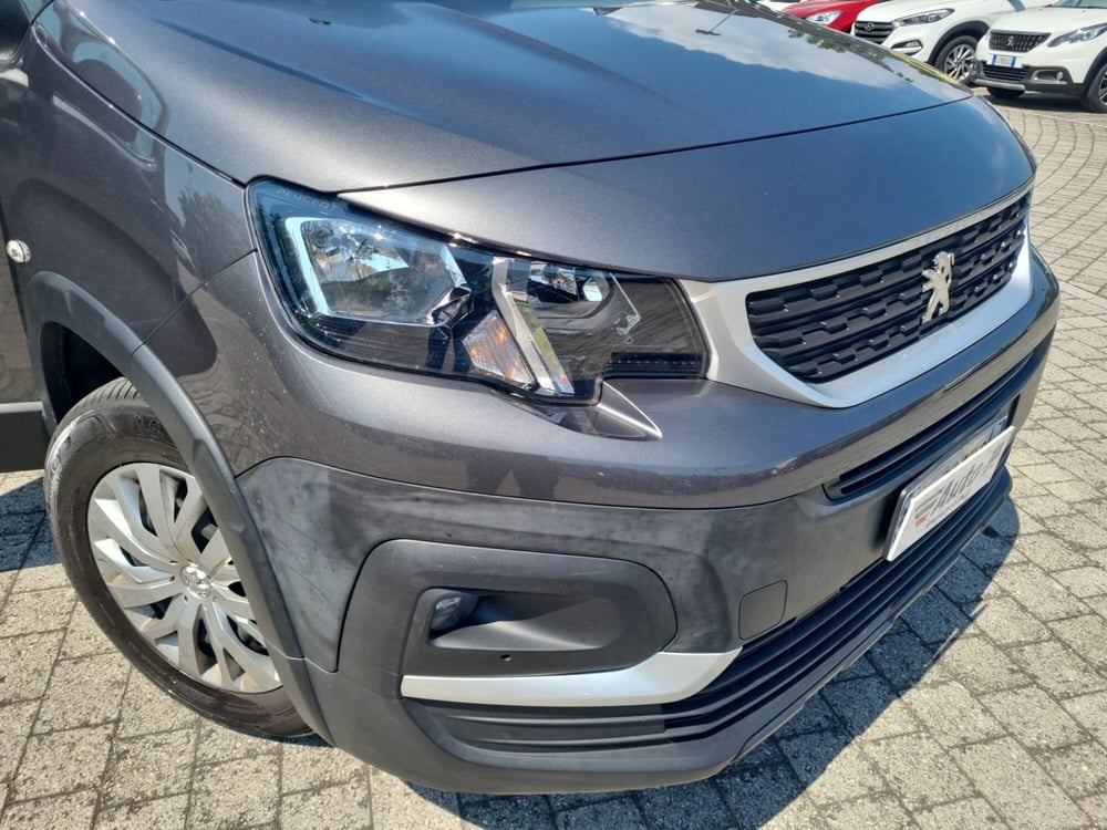 Peugeot Rifter usata a Lucca (17)