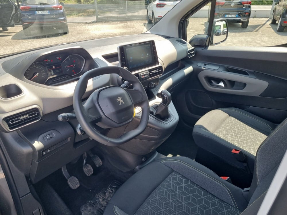 Peugeot Rifter usata a Lucca (8)