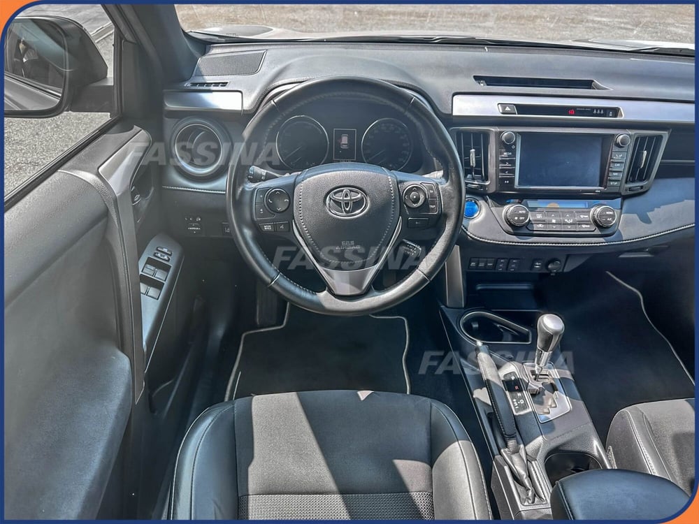 Toyota Rav4 usata a Milano (10)