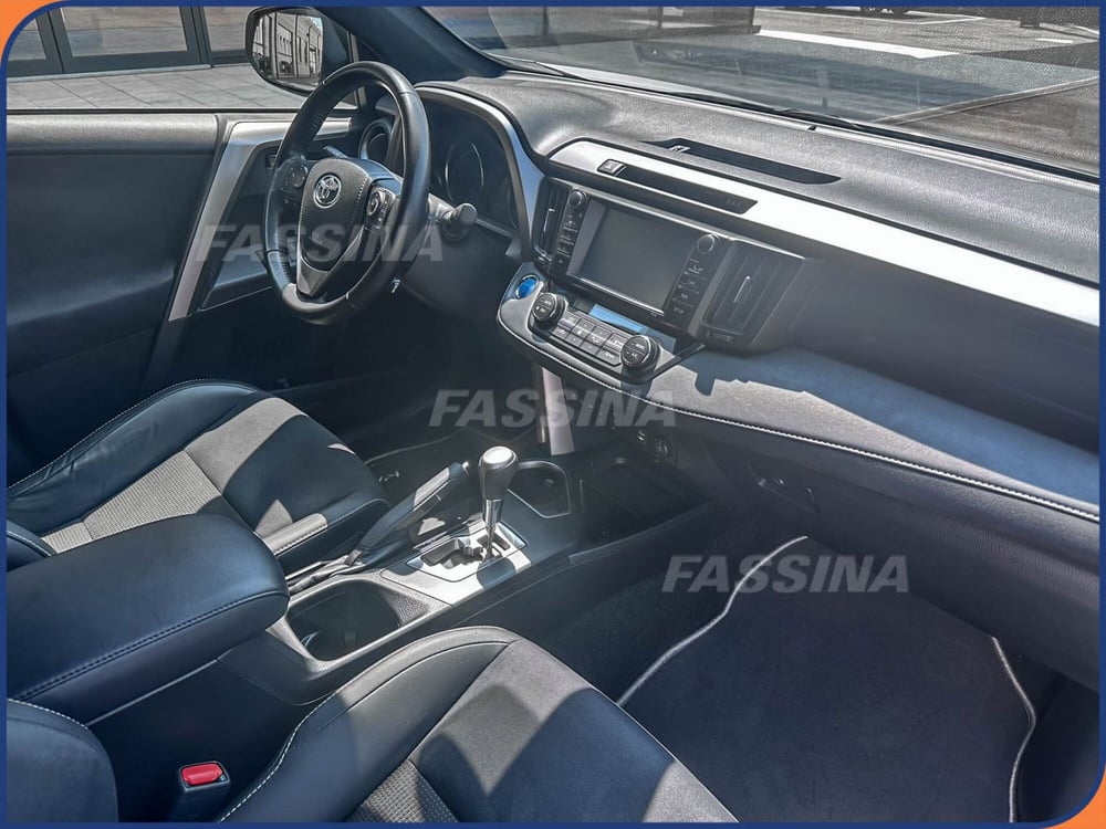 Toyota Rav4 usata a Milano (13)