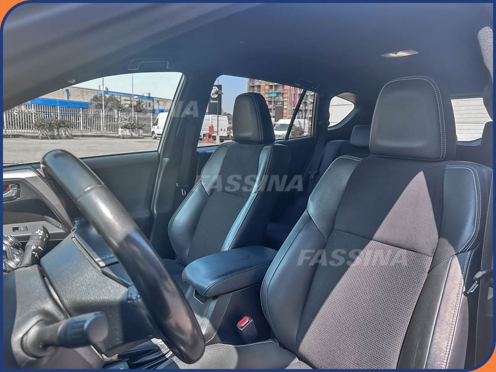 Toyota Rav4 usata a Milano (8)