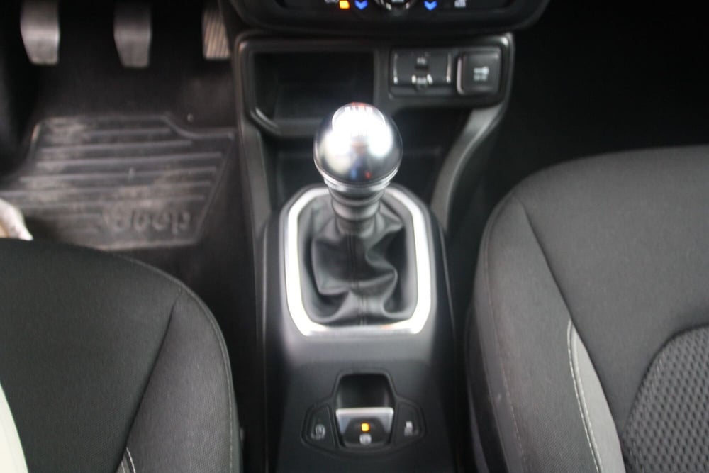 Jeep Renegade usata a Catania (16)