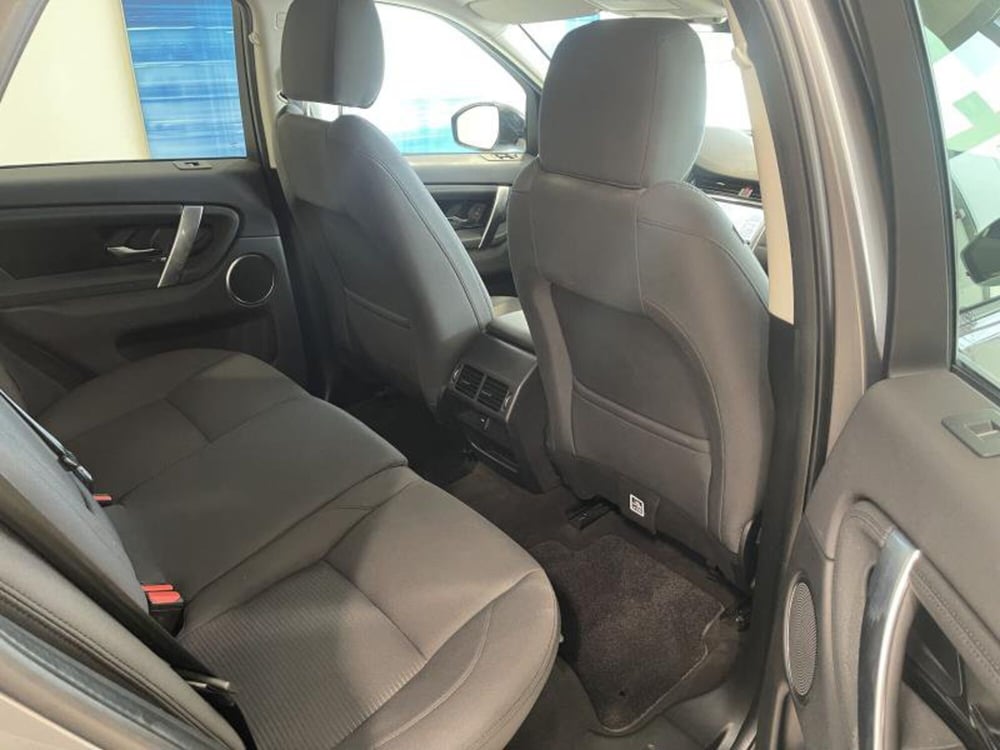 Land Rover Discovery Sport usata a Venezia (5)