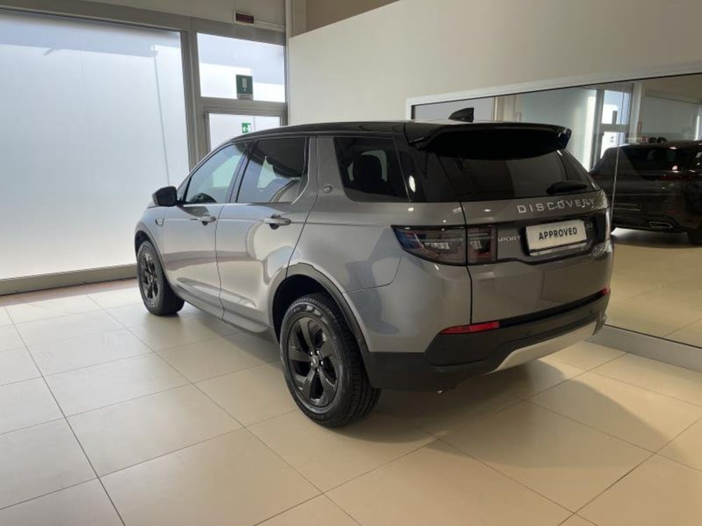 Land Rover Discovery Sport usata a Venezia (9)