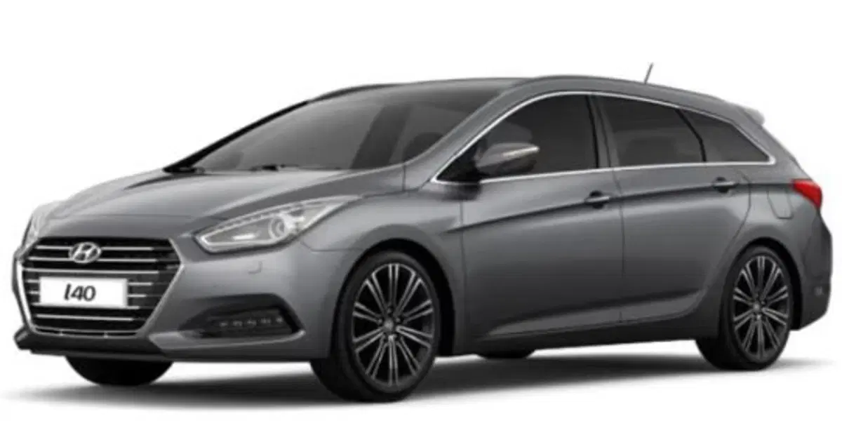 Hyundai i40 Station Wagon usata a Latina