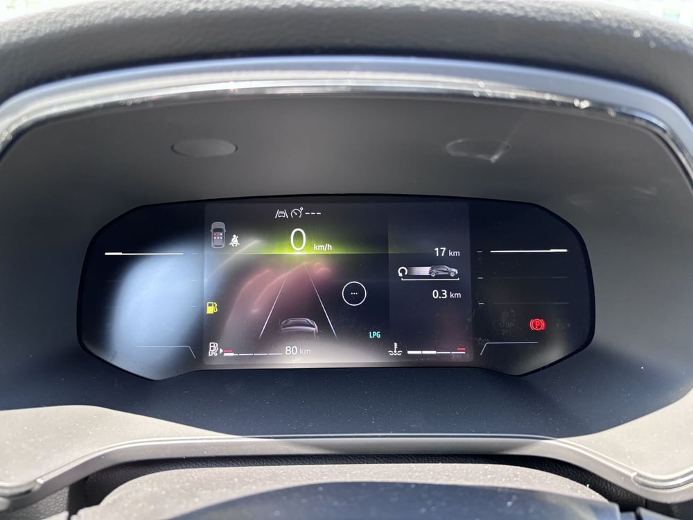 Renault Captur nuova a Ancona (14)
