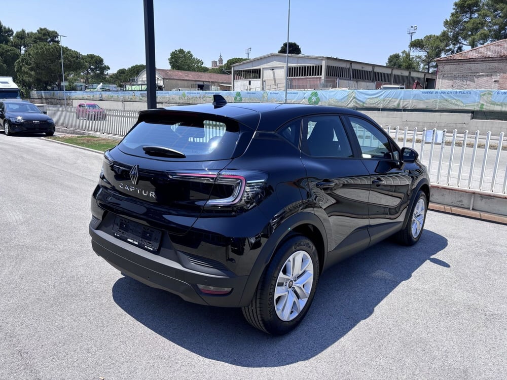 Renault Captur nuova a Ancona (5)