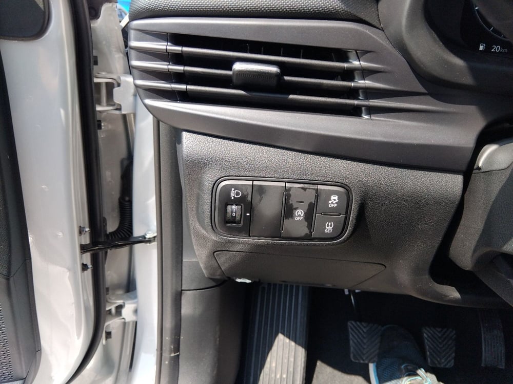 Hyundai i20 nuova a Roma (13)