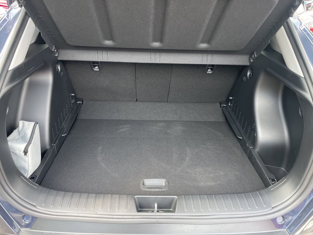 Hyundai Kona nuova a Roma (11)