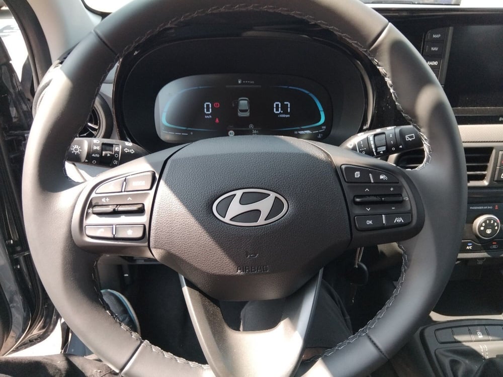 Hyundai i10 nuova a Roma (14)
