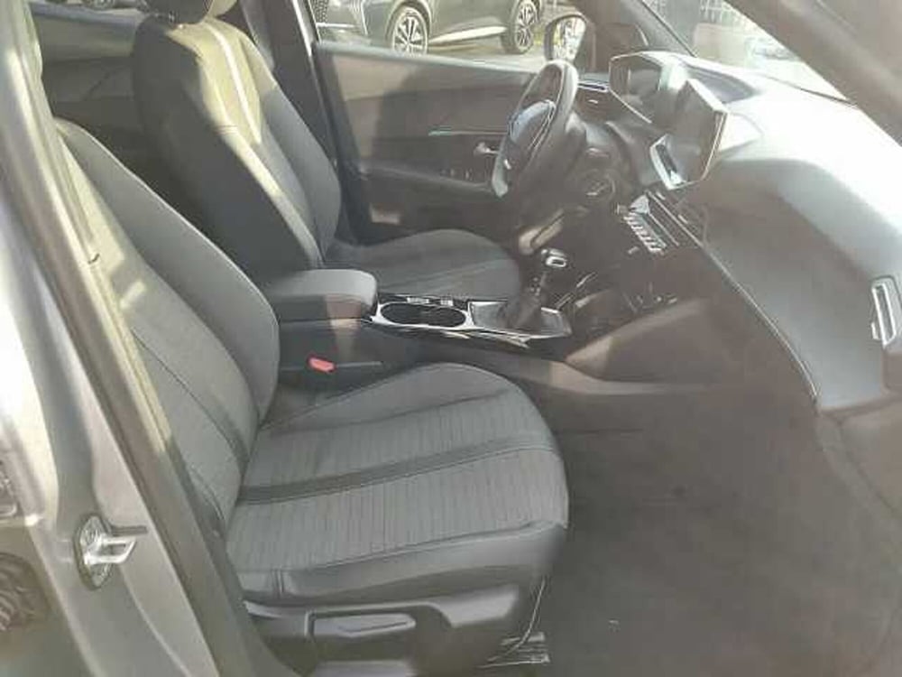 Peugeot 2008 usata a Milano (10)