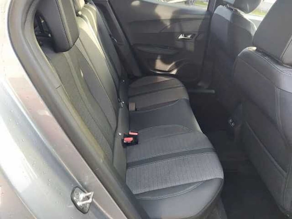 Peugeot 2008 usata a Milano (11)
