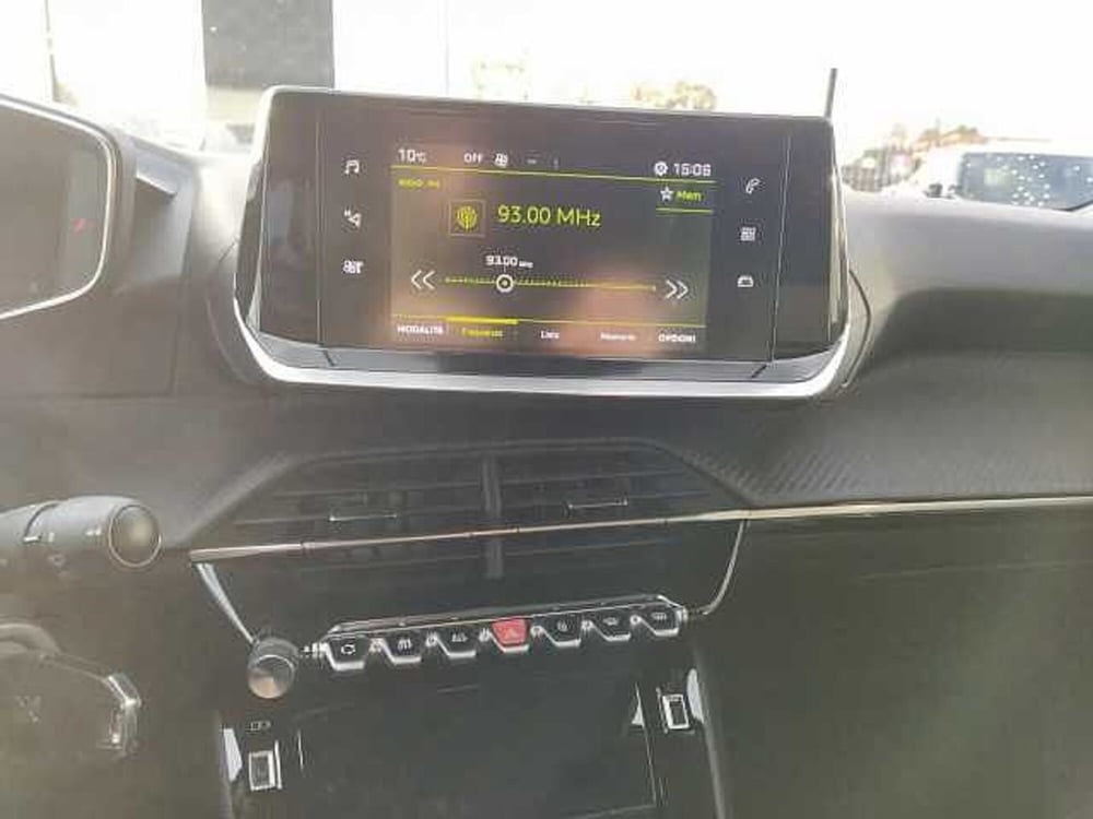 Peugeot 2008 usata a Milano (13)