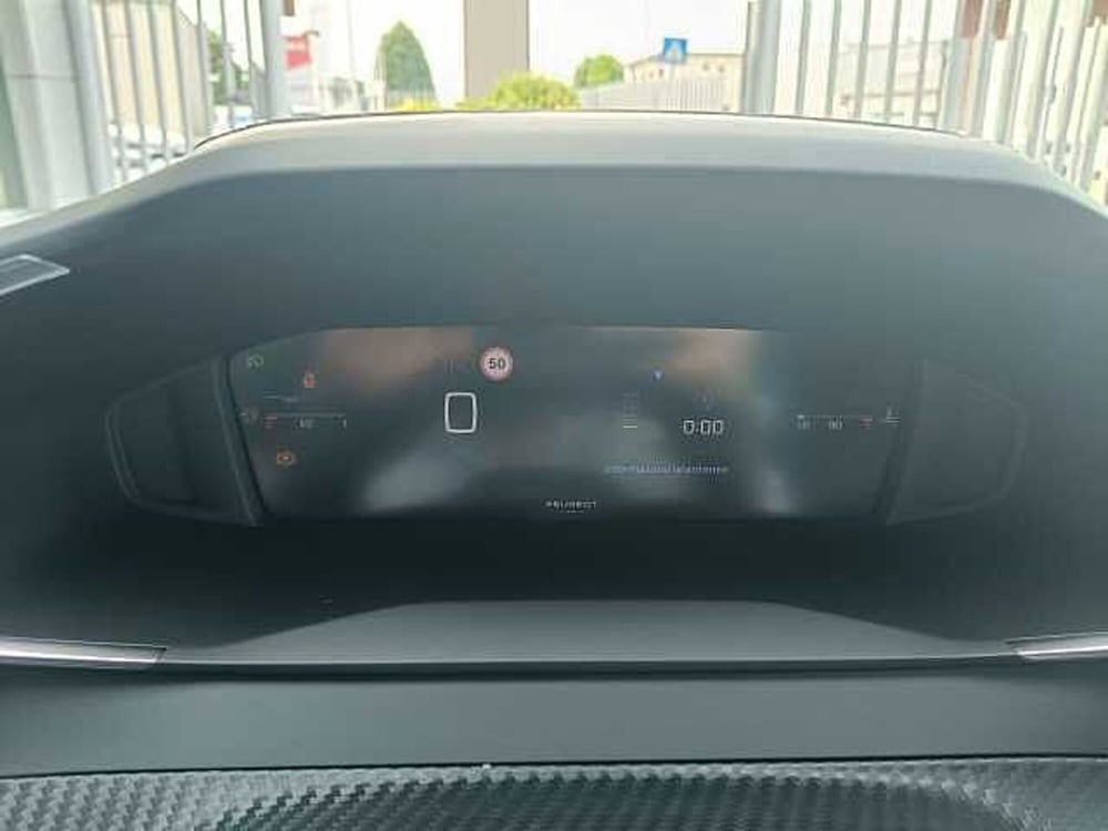 Peugeot 208 nuova a Milano (15)
