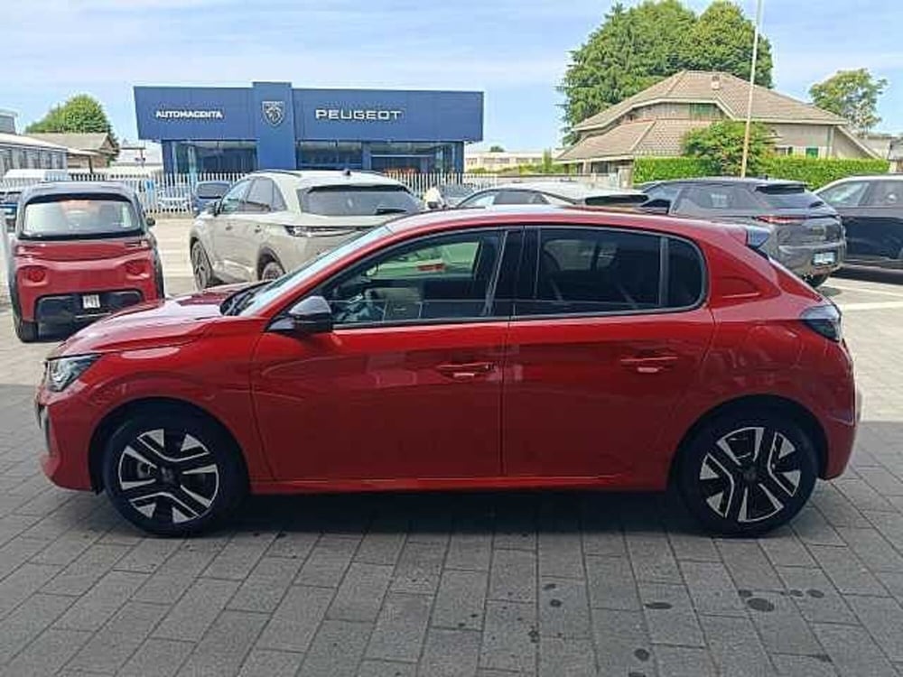 Peugeot 208 nuova a Milano (4)