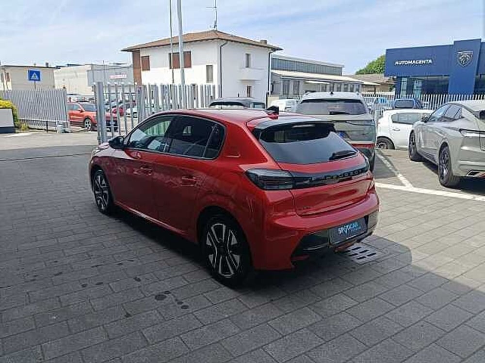 Peugeot 208 nuova a Milano (5)