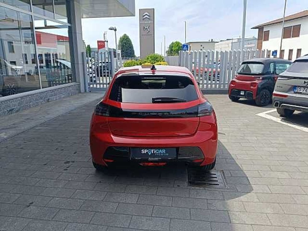 Peugeot 208 nuova a Milano (6)