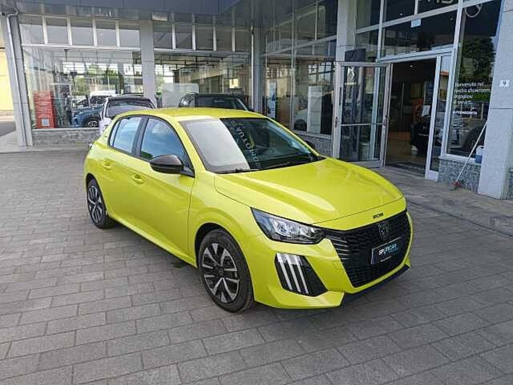Peugeot 208 nuova a Milano