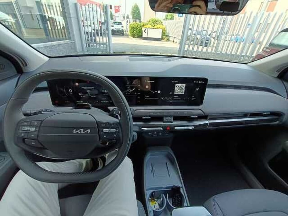 Kia EV3 usata a Milano (12)