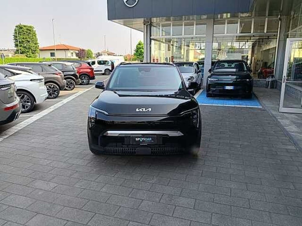 Kia EV3 usata a Milano (2)