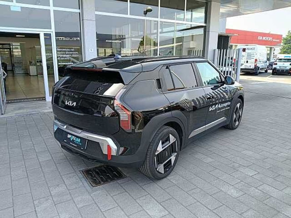 Kia EV3 usata a Milano (8)