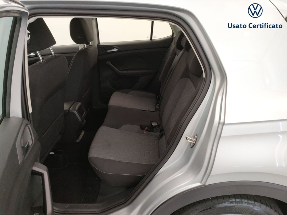 Volkswagen T-Cross usata a Varese (11)