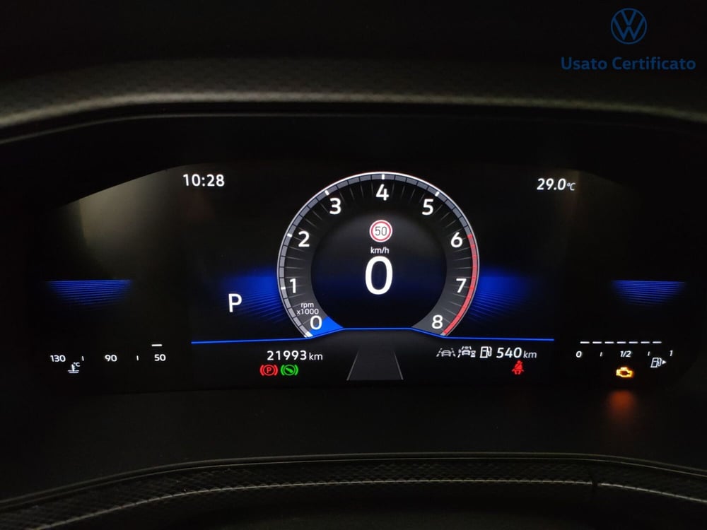Volkswagen T-Cross usata a Varese (13)