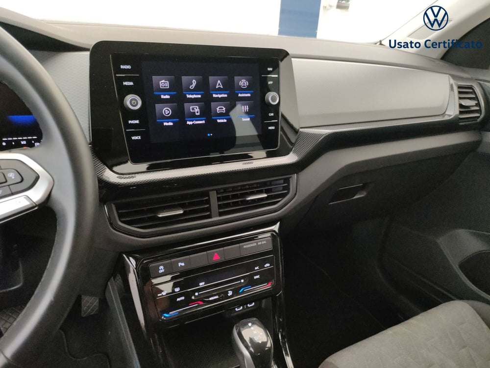Volkswagen T-Cross usata a Varese (14)
