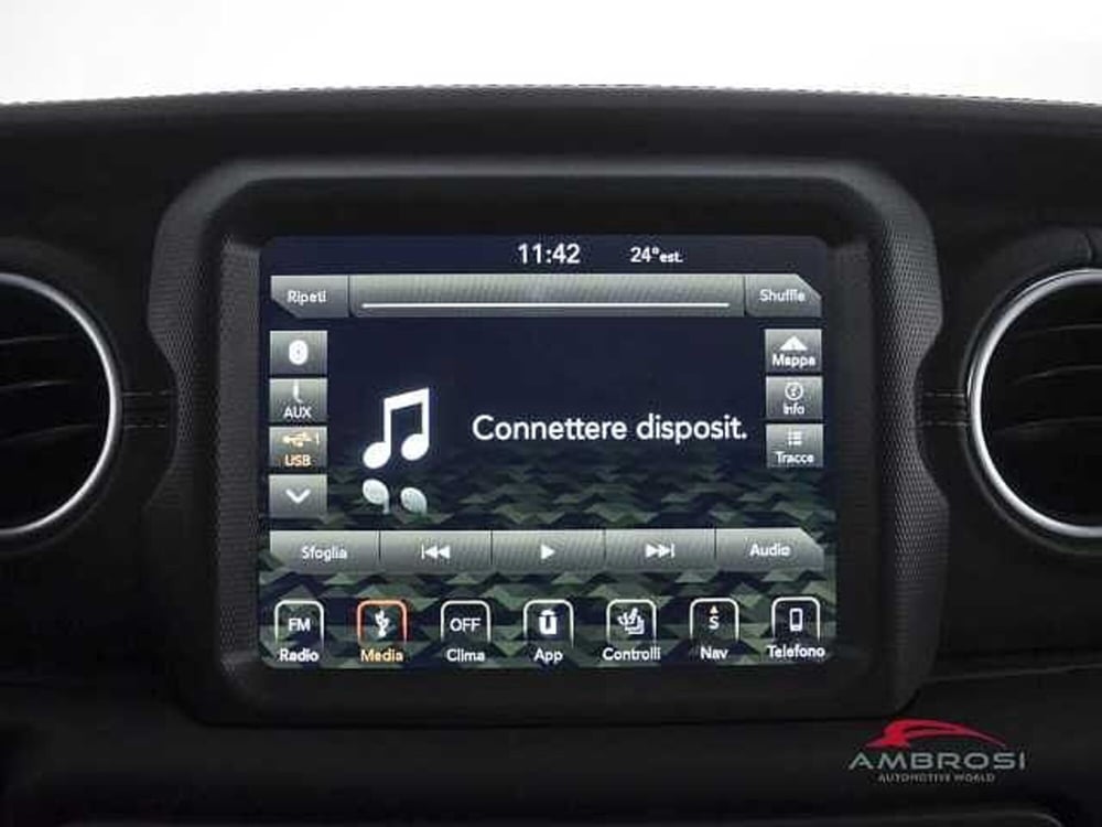 Jeep Wrangler Unlimited usata a Viterbo (16)