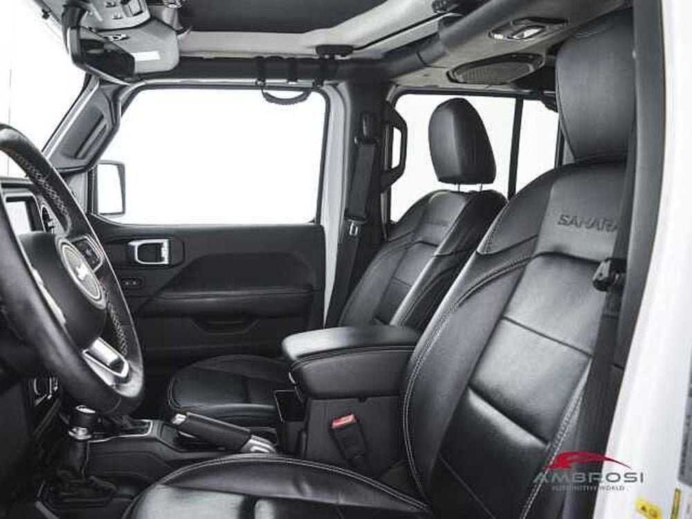 Jeep Wrangler Unlimited usata a Viterbo (9)