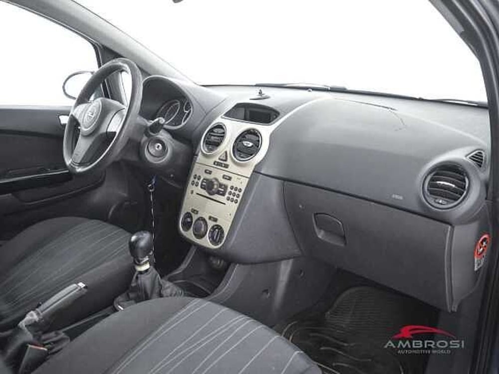 Opel Corsa usata a Viterbo (12)