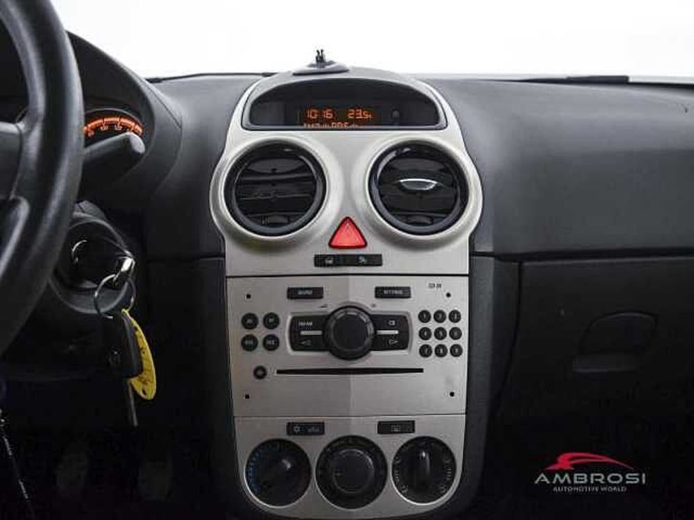 Opel Corsa usata a Viterbo (16)