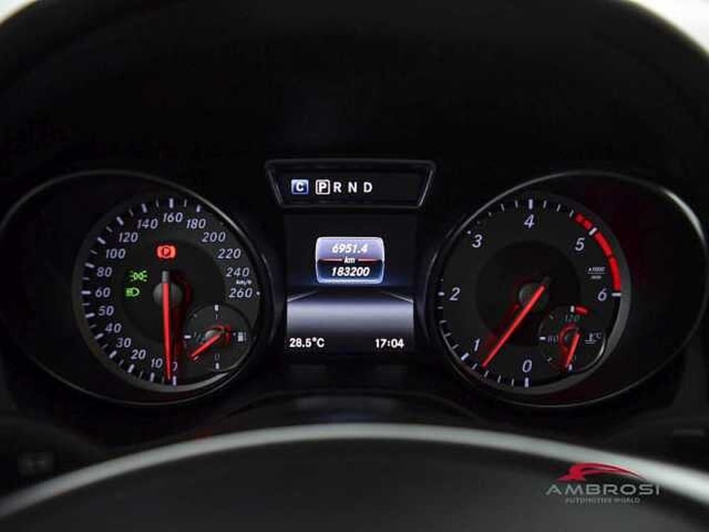 Mercedes-Benz CLA Shooting Brake usata a Viterbo (13)