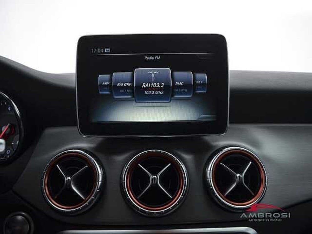 Mercedes-Benz CLA Shooting Brake usata a Viterbo (14)
