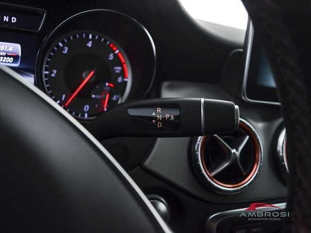 Mercedes-Benz CLA Shooting Brake usata a Viterbo (20)