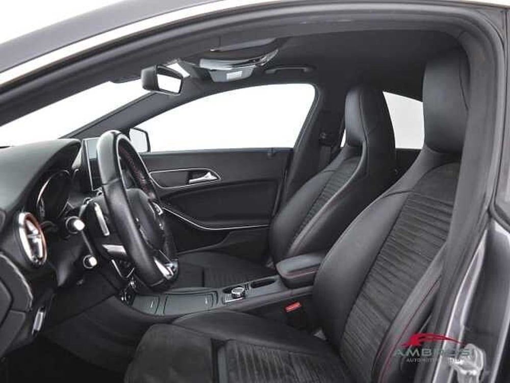 Mercedes-Benz CLA Shooting Brake usata a Viterbo (9)