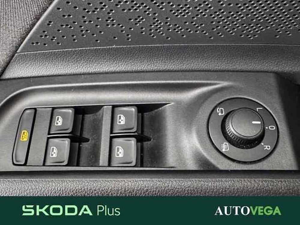 Skoda Enyaq usata a Vicenza (11)