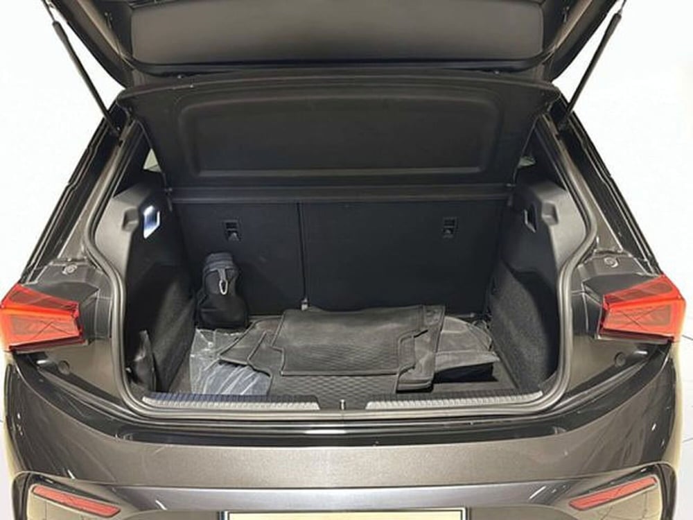 Cupra Born usata a Vicenza (19)