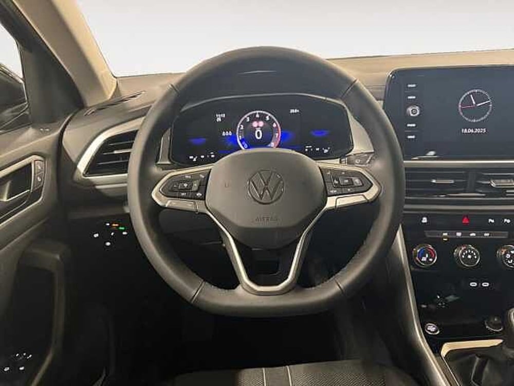 Volkswagen T-Roc nuova a Lecco (10)