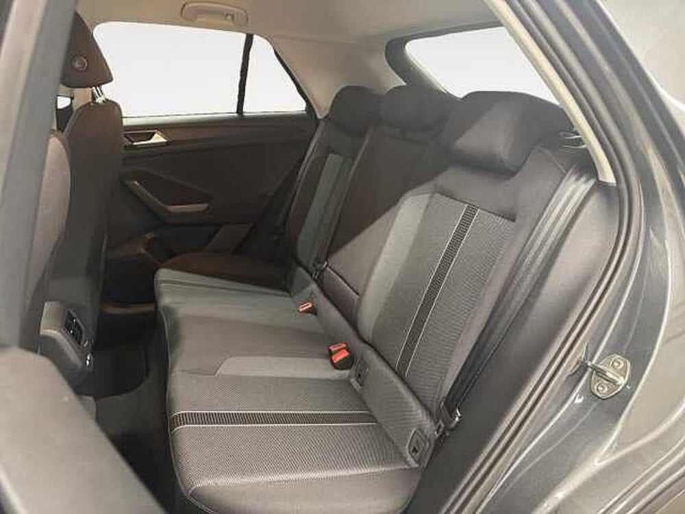 Volkswagen T-Roc nuova a Lecco (13)