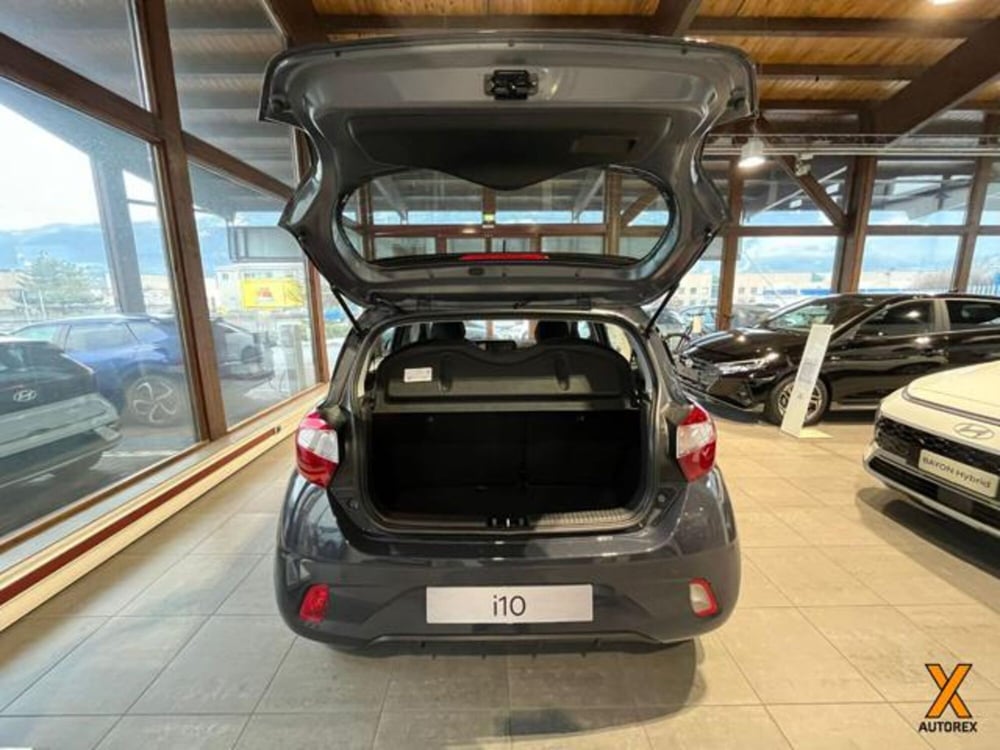 Hyundai i10 nuova a Varese (9)