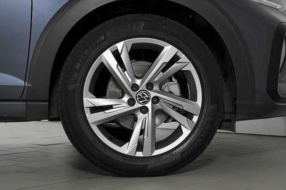 Volkswagen Taigo usata a Como (10)