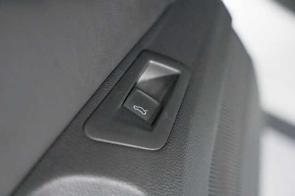 Volkswagen T-Roc usata a Como (14)