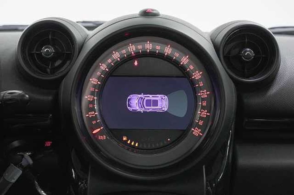 MINI Mini Countryman usata a Como (17)
