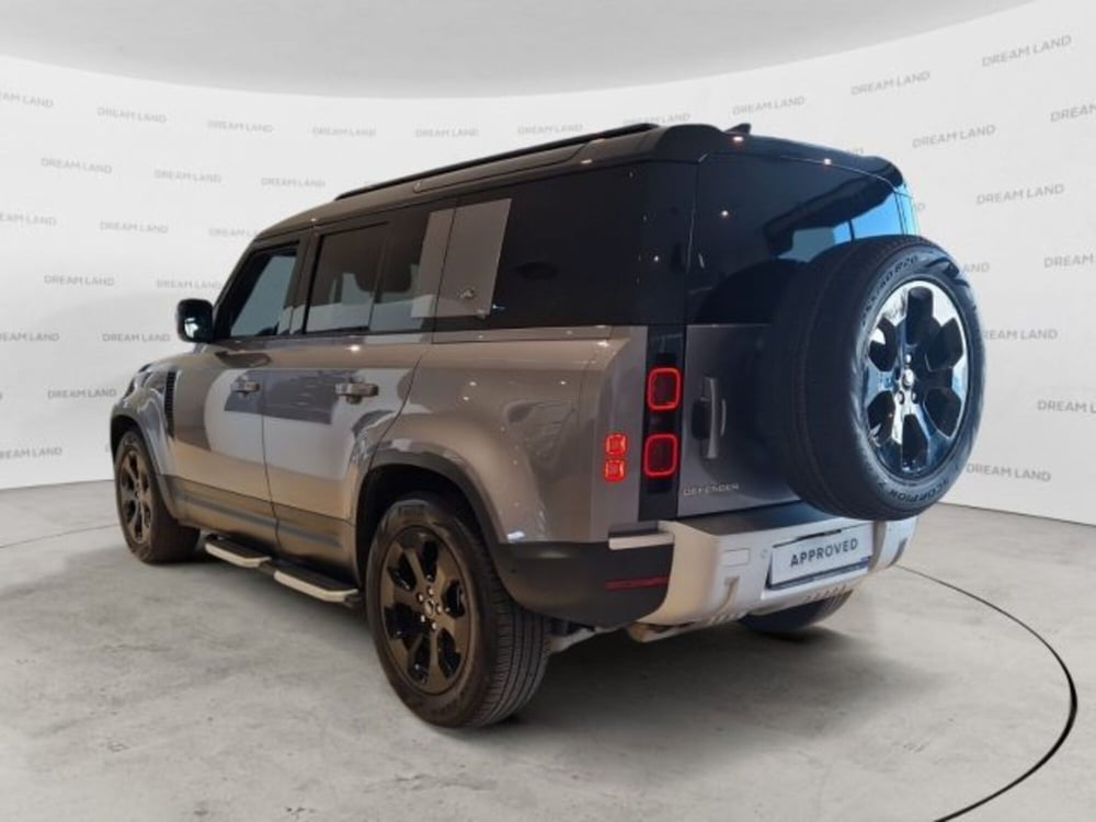 Land Rover Defender usata a Livorno (11)