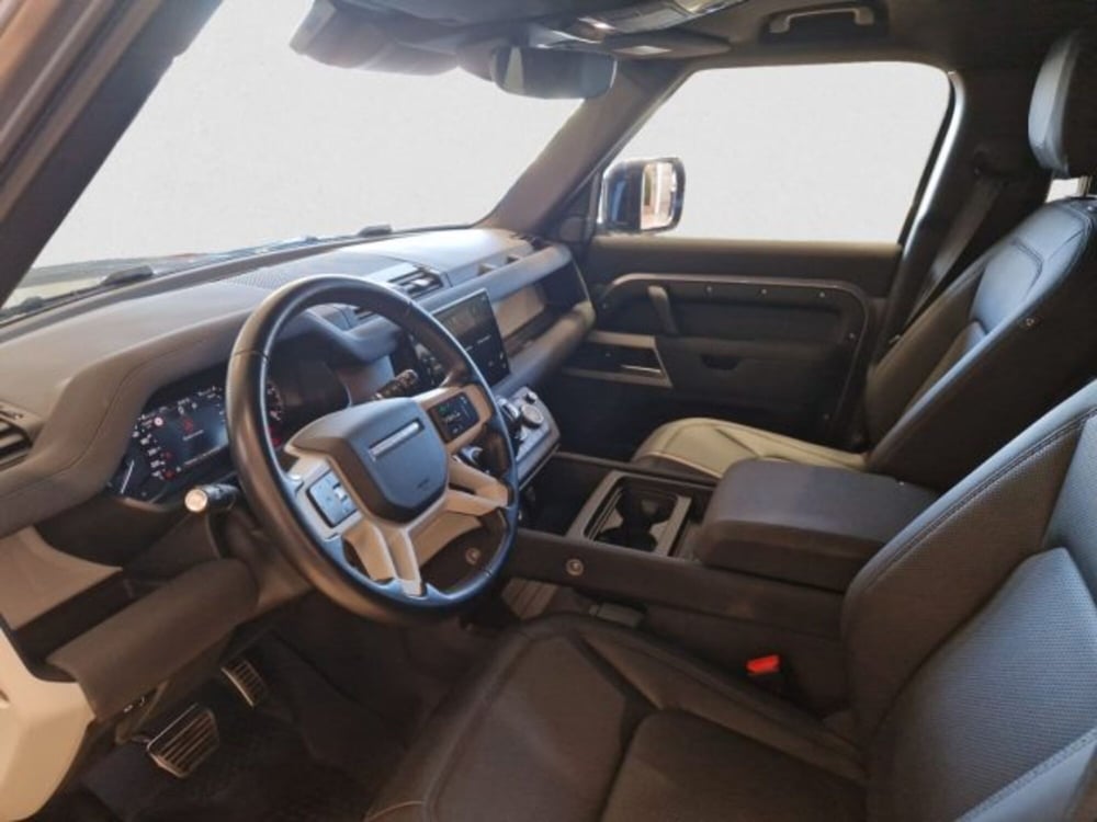 Land Rover Defender usata a Livorno (13)