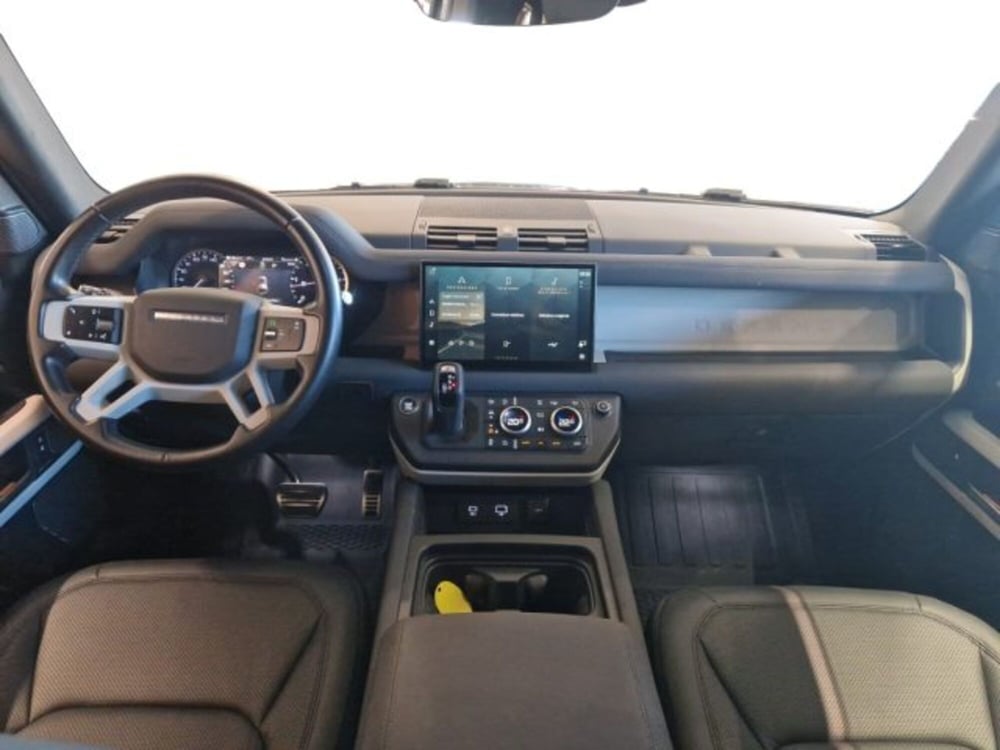 Land Rover Defender usata a Livorno (4)