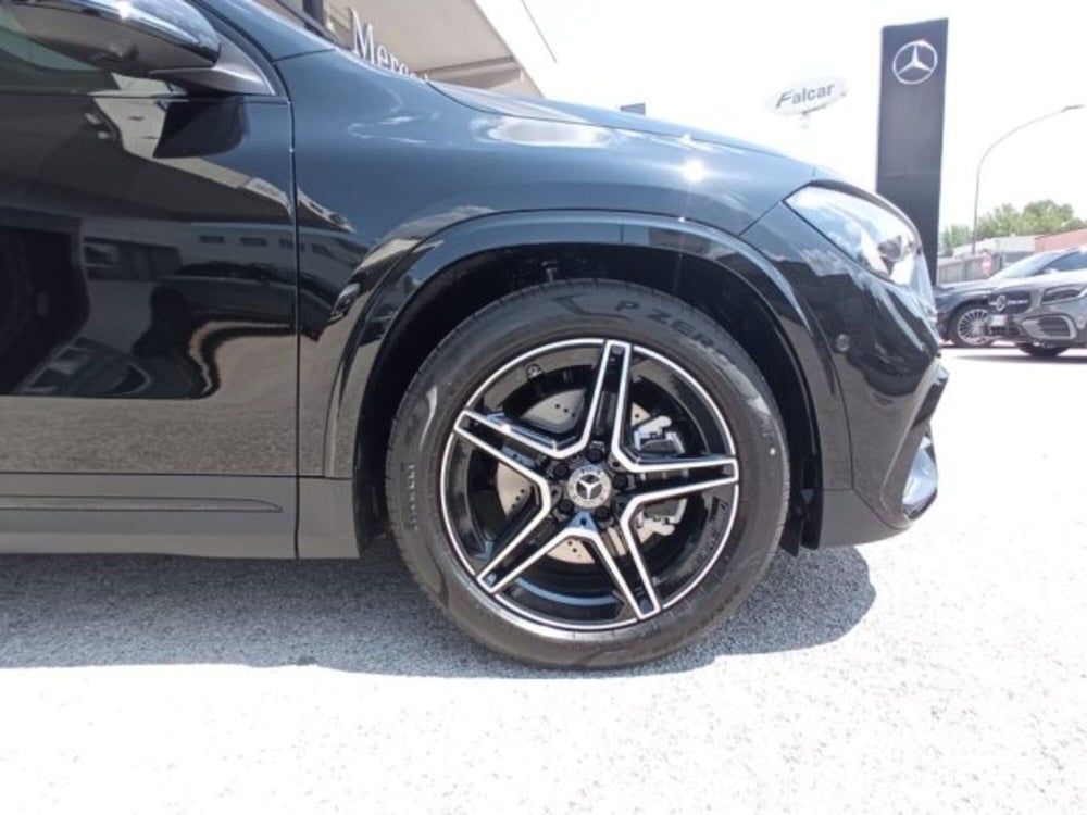 Mercedes-Benz GLA SUV nuova a Potenza (4)