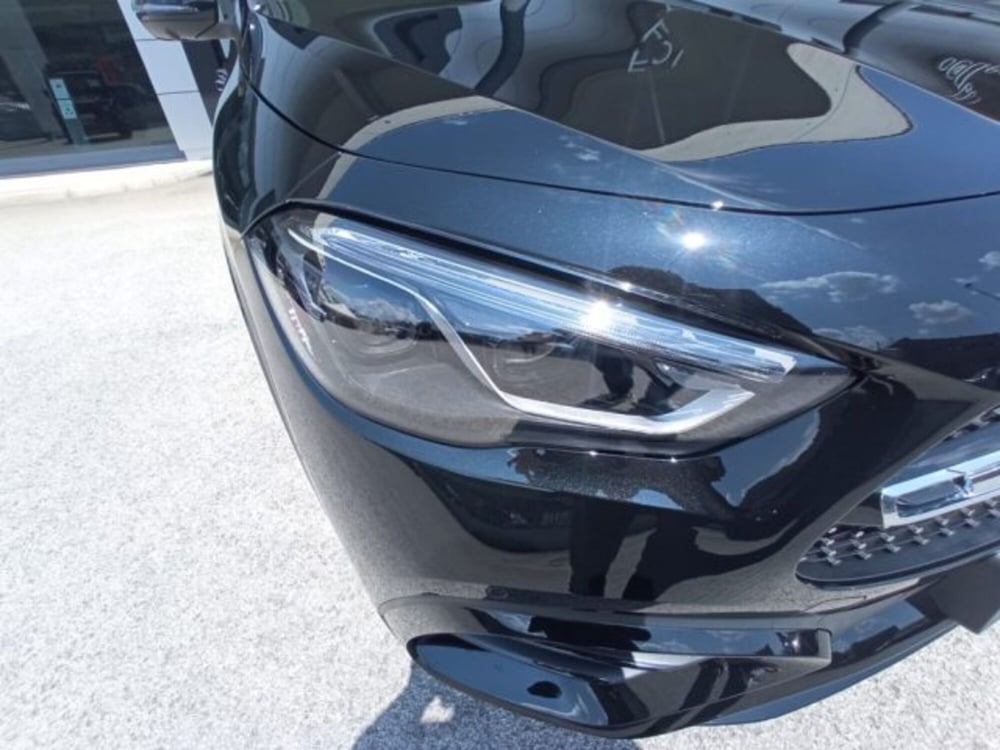 Mercedes-Benz GLA SUV nuova a Potenza (5)